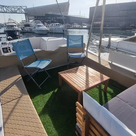 Beautiful And Comfy Boat In With Boat Tour Option * Barcelona