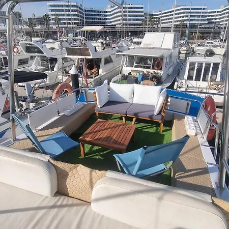 Beautiful And Comfy Boat In With Boat Tour Option Botel Barcelona