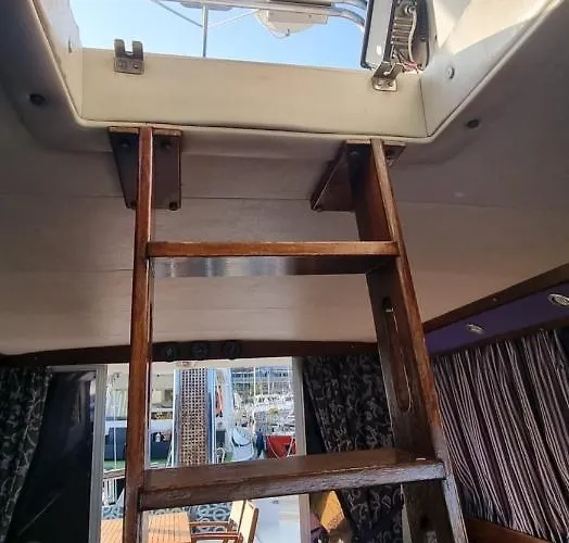 Botel Beautiful And Comfy Boat In With Boat Tour Option Barcelona