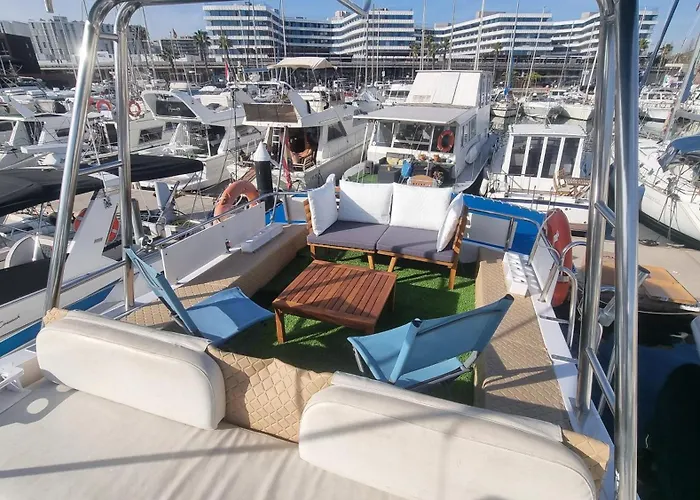 Beautiful And Comfy Boat In With Boat Tour Option Botel Barcelona