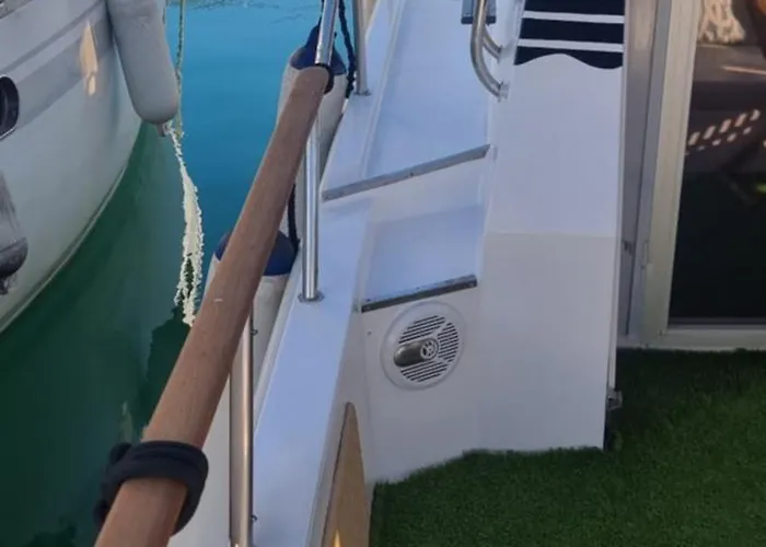Beautiful And Comfy Boat In With Boat Tour Option Botel Barcelona